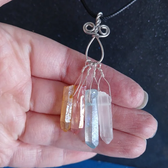 Multicolor aura quartz 'windchime' wire wrap necklace new handmade blue Pink - Picture 5 of 7